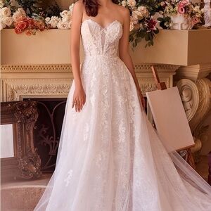 Elegant off White Lace Strapless Wedding Dress,bridal gown